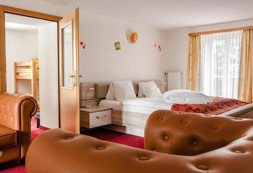 Семейный Номер Deluxe, Family Hotel & Spa Desirée
