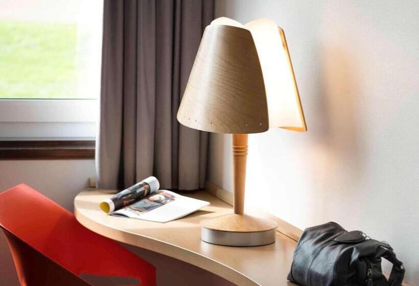 Номер Стандарт, Ibis 3 Lacs Neuchatel
