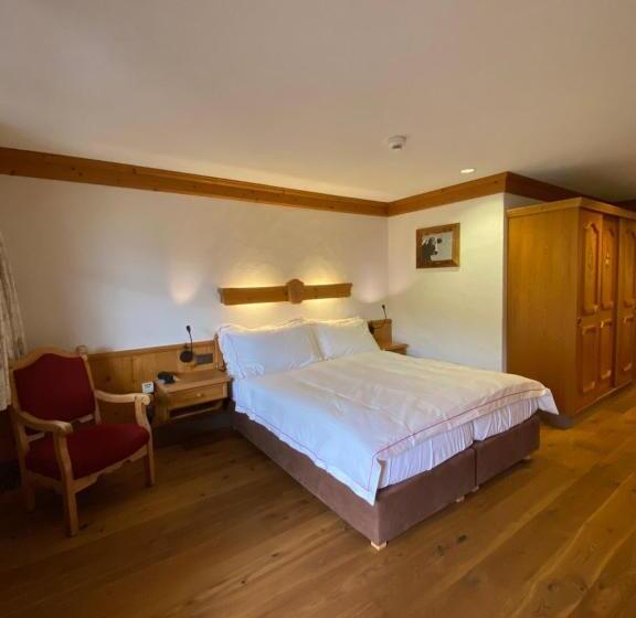 Quarto Comfort com Varanda, Le Grand Chalet Gstaad