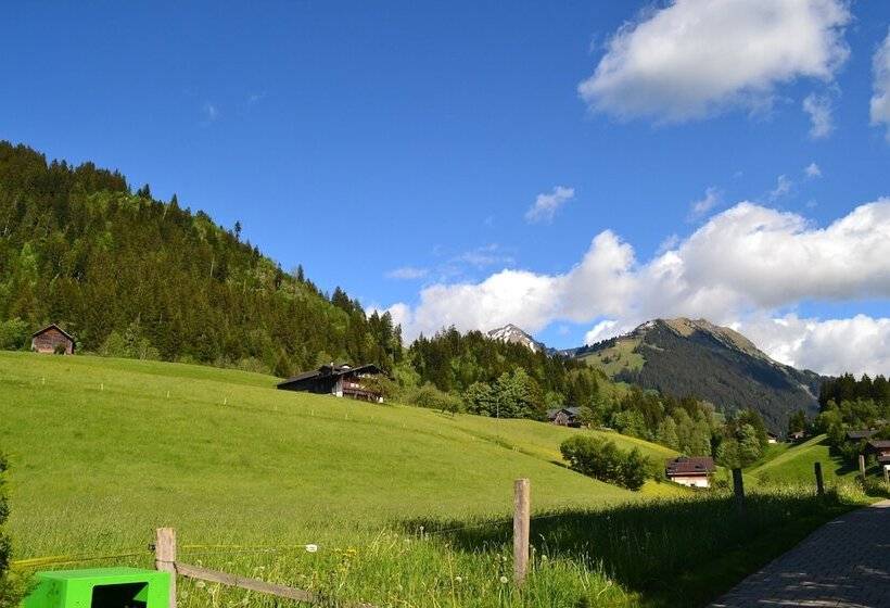 Comfort room with balcony, Le Grand Chalet Gstaad