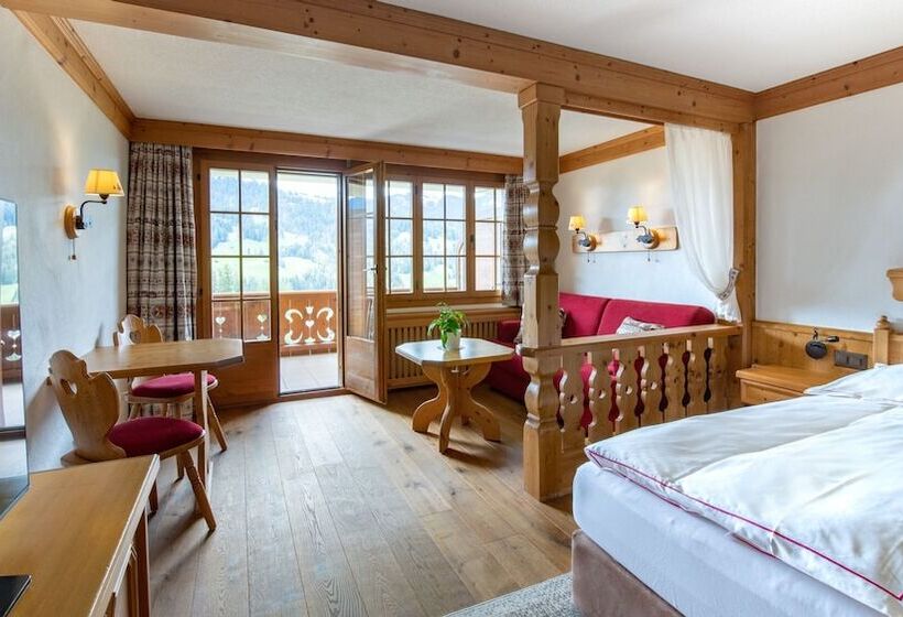 带山景的复式房间, Le Grand Chalet Gstaad
