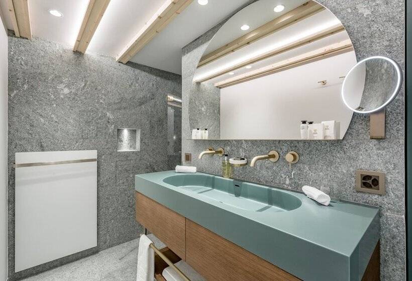Люкс Повышенной Комфортности, Relais & Châteaux Chasa Montana