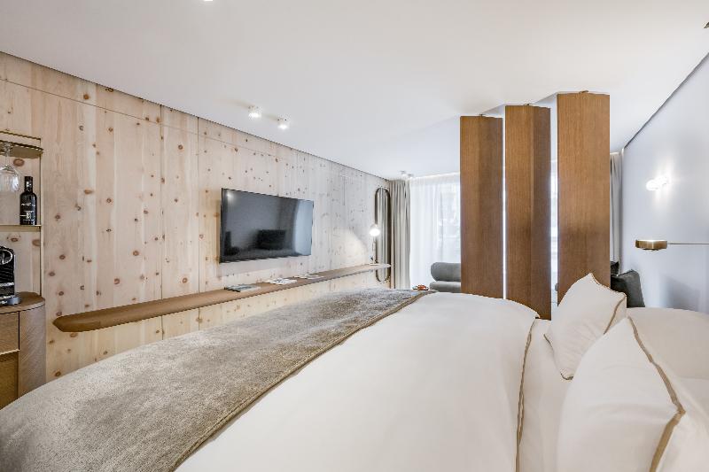 Номер Deluxe, Relais & Châteaux Chasa Montana