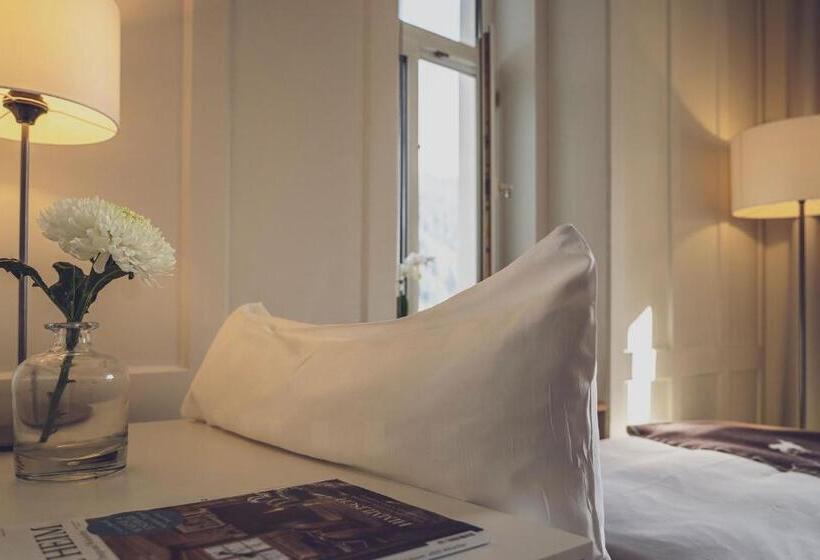 اتاق استاندارد یک نفره, National By Mountain Hotels