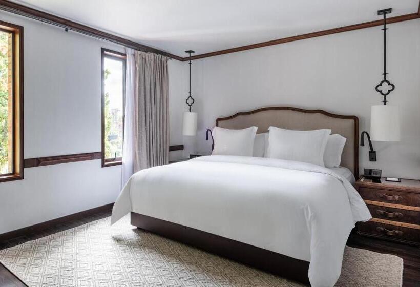 Люкс, Four Seasons Hotel Casa Medina Bogota