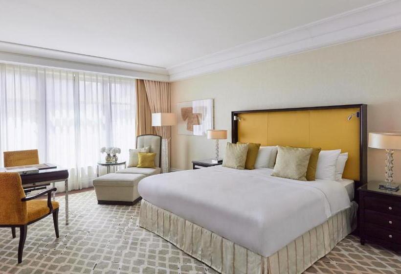 Номер Superior, Breidenbacher Hof, Best Grandhotel 2024   Die 101 Besten