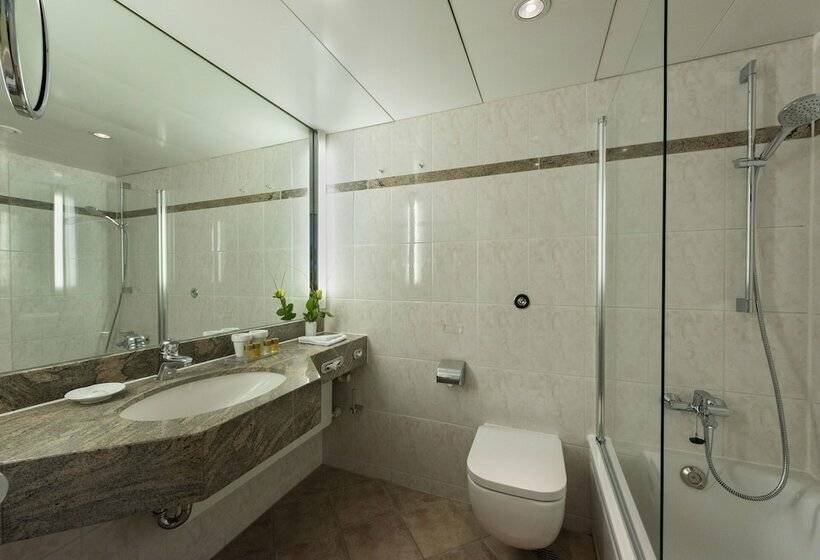Номер Комфорт, Maritim Strandhotel Travemünde
