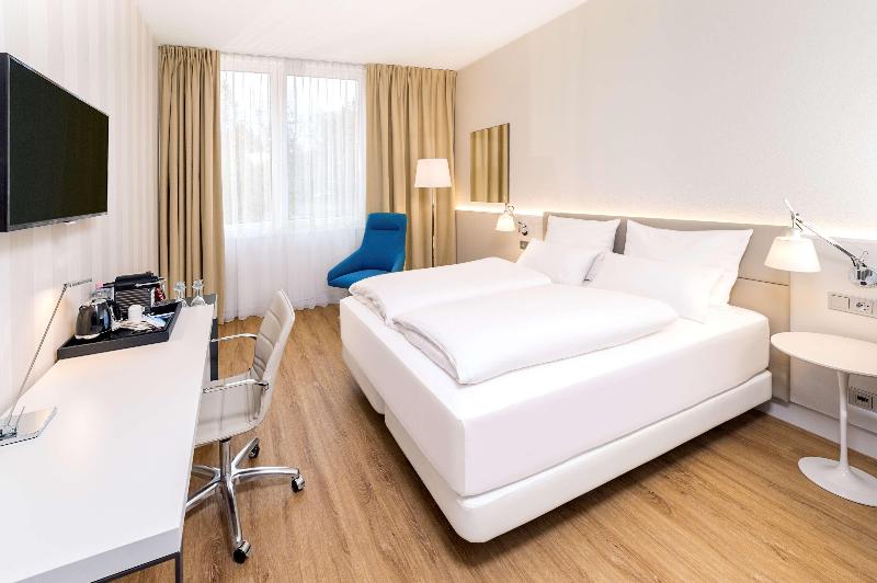 Номер Superior, NH Weinheim