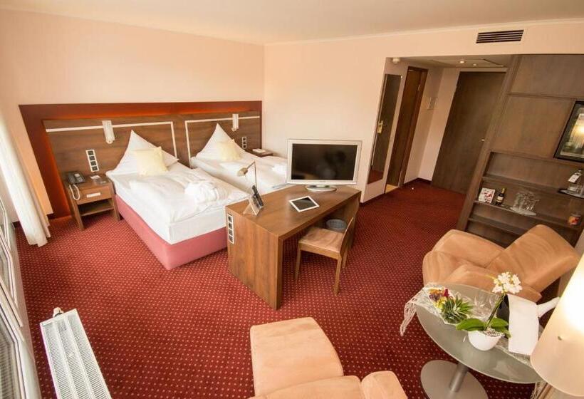 带阳台的高级房间, Ringhotel Zweibruecker Hof