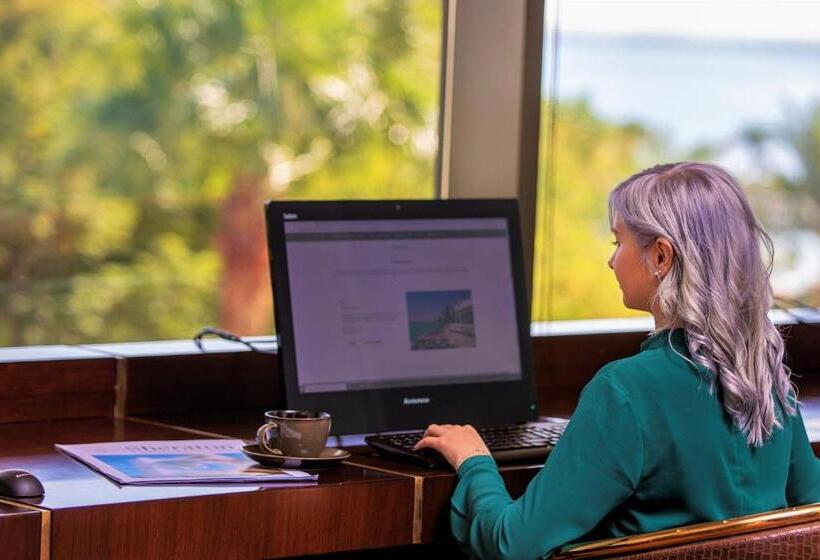 سوییت جونیور, Sheraton Grand Doha Resort & Convention