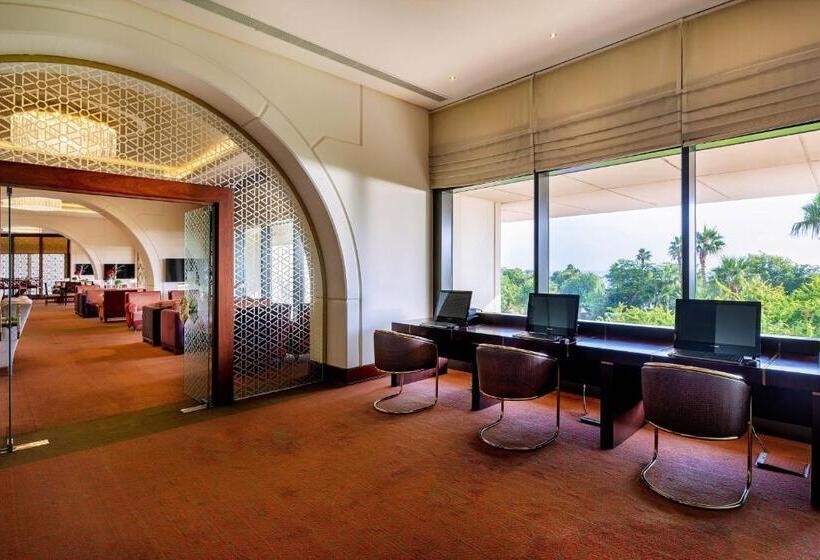 سوئیت پنت هاوس, Sheraton Grand Doha Resort & Convention