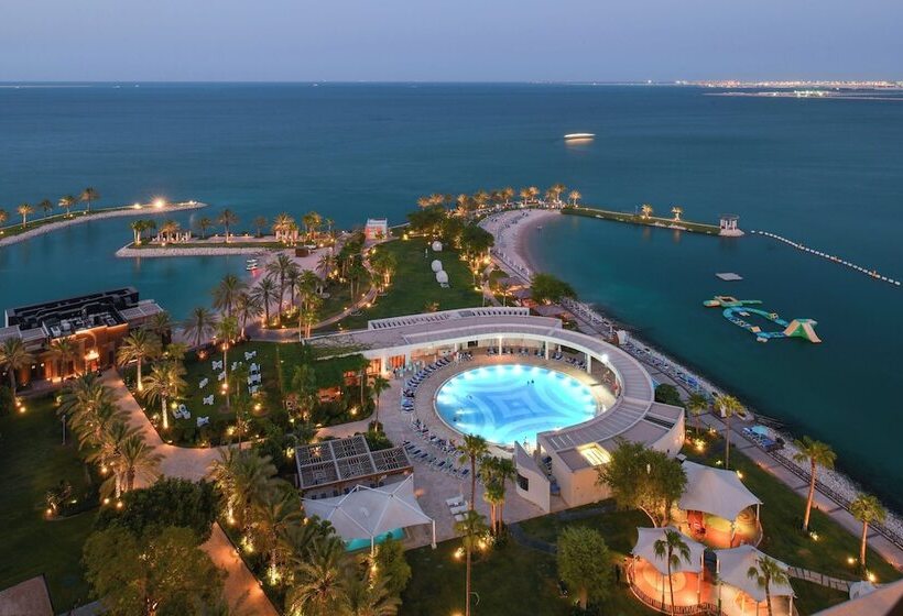 اتاق لوکس با چشم‌انداز دریا, Sheraton Grand Doha Resort & Convention