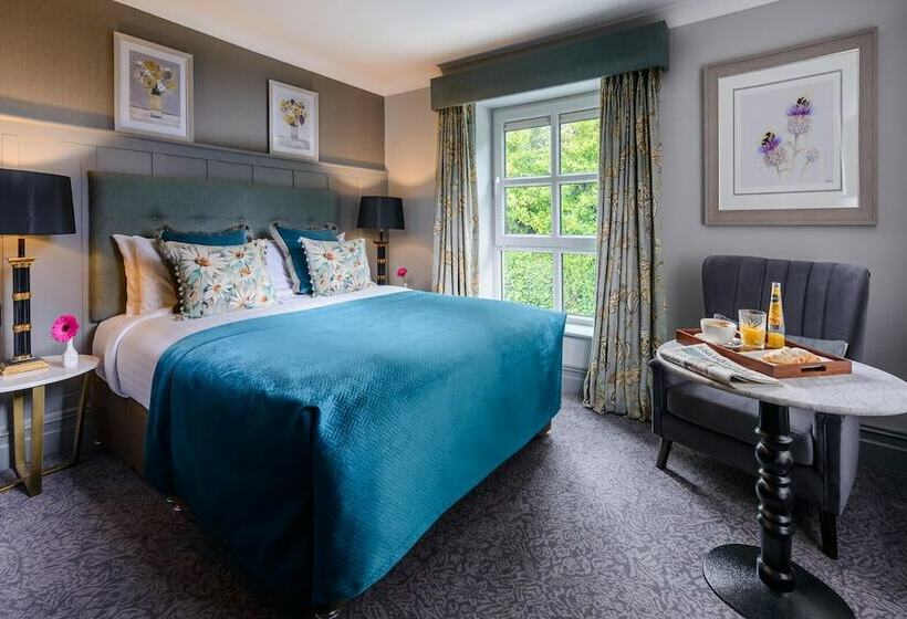 Номер Стандарт, Killarney Dromhall