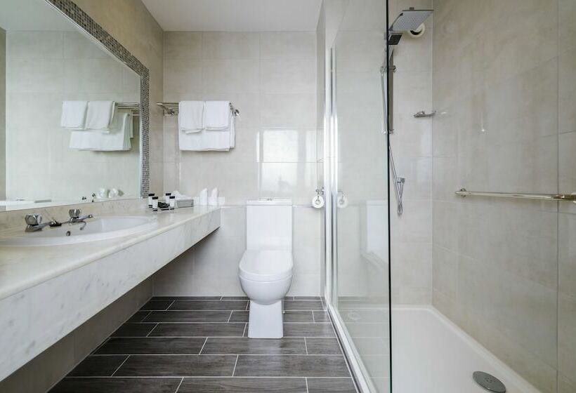 Номер Стандарт, Killarney Dromhall