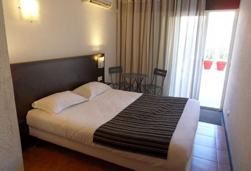 Номер Стандарт, Brit Hotel Opal Centre Port