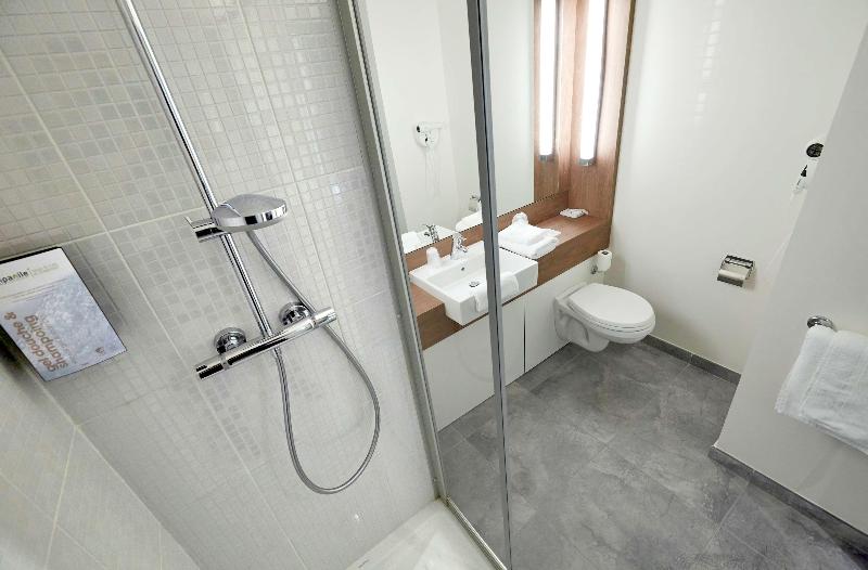 Номер Стандарт Двуспальная Кровать, Campanile Aixlesbains