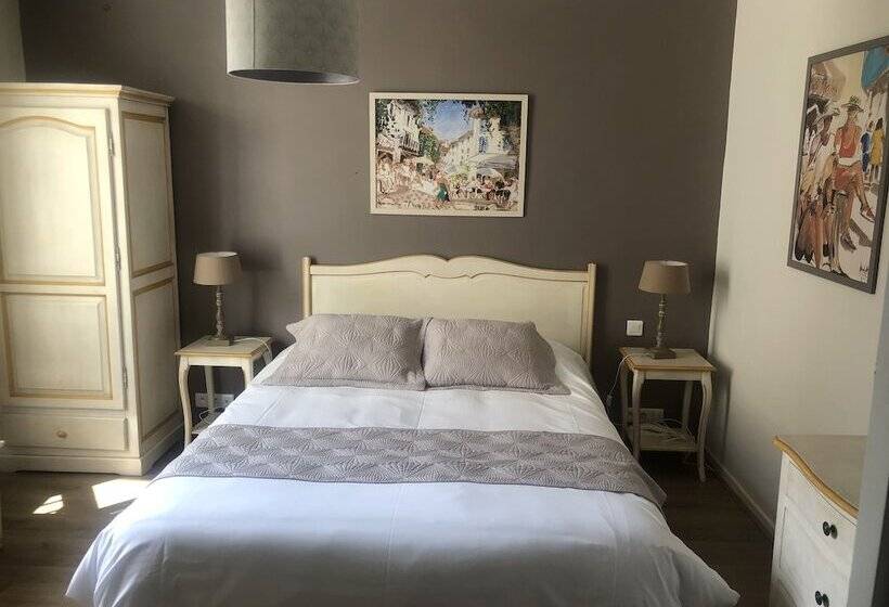 Номер Стандарт, Hôtel Du Musée