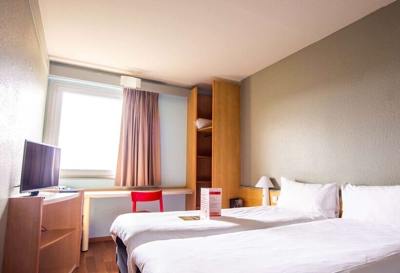 Номер Стандарт, Ibis Colmar Est   Hotel Restaurant En Alsace