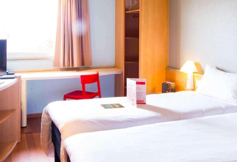 Номер Стандарт, Ibis Colmar Est   Hotel Restaurant En Alsace