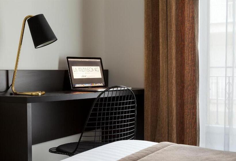 Классический Номер, Le Soleia Nice Boutique Hôtel