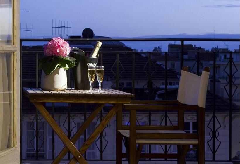 Полулюкс, Le Soleia Nice Boutique Hôtel