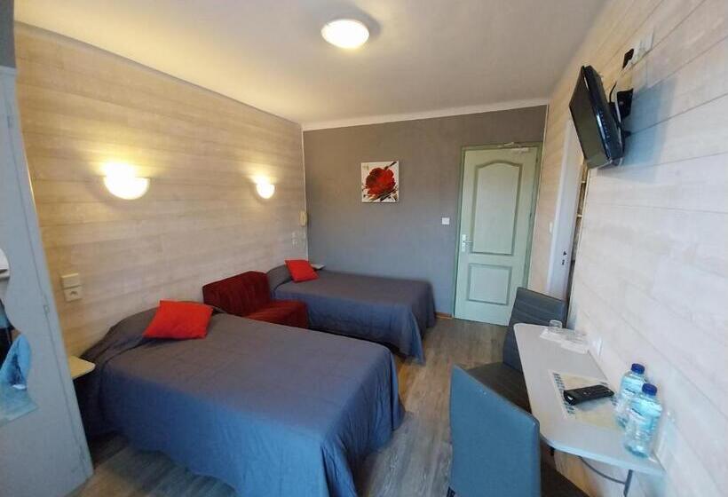 Номер Стандарт, Hôtel L Oustalet