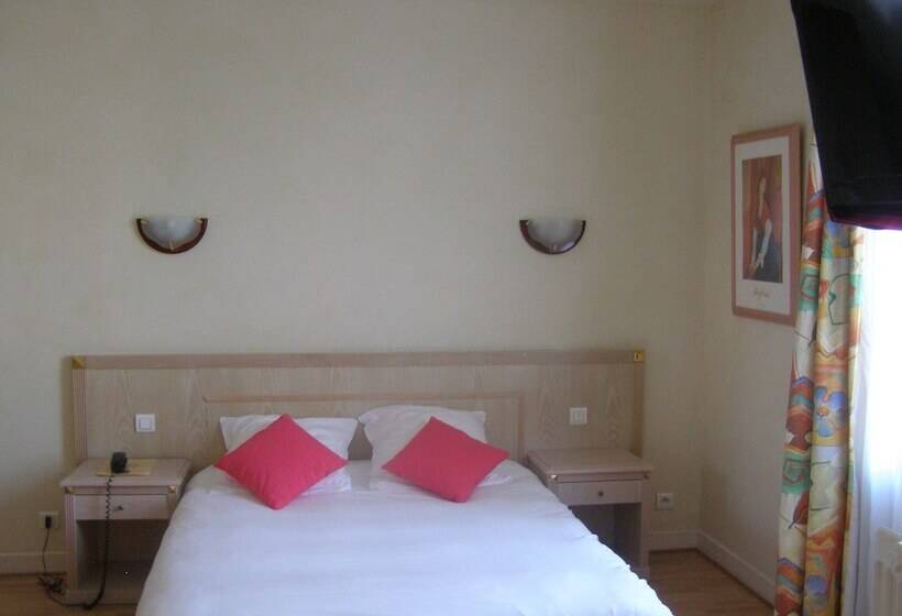 Номер Стандарт, Hôtel Le Chêne Vert