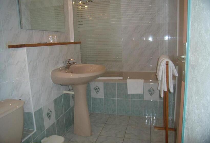 Номер Стандарт, Hôtel Le Relais