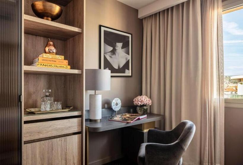 디럭스 룸, Anantara Plaza Nice
