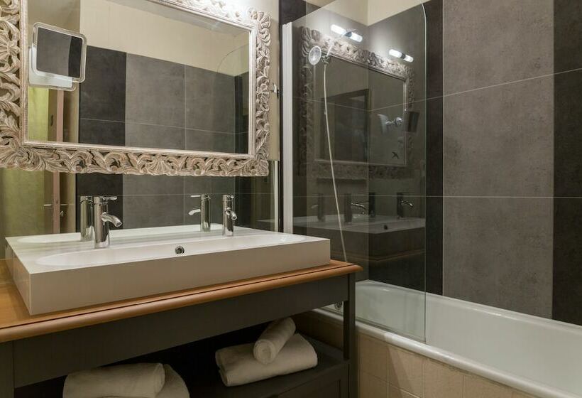 Номер Стандарт, The Originals Access, Hostellerie Des Pins