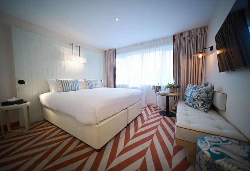 标准间, The Relais Cooden Beach