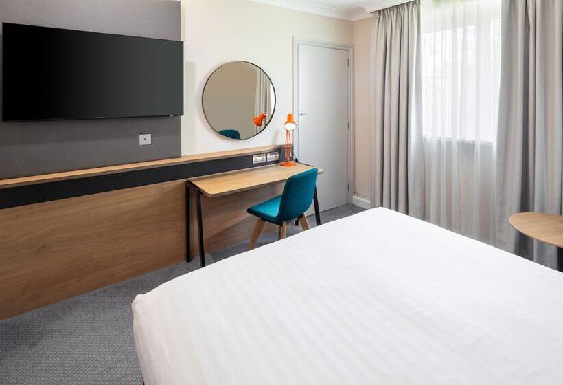 Номер Премиум, Holiday Inn High Wycombe M40, Jct.4, An Ihg