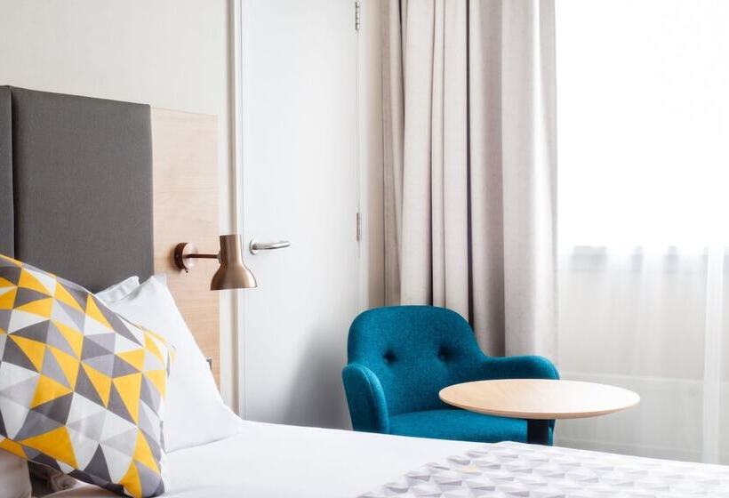 Номер Стандарт, Holiday Inn High Wycombe M40, Jct.4, An Ihg
