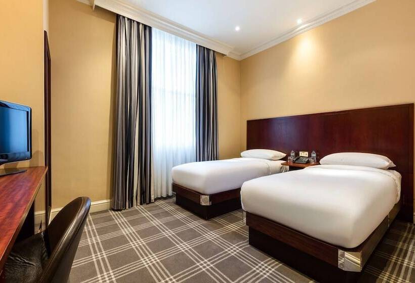Номер Стандарт, Radisson Blu Hotel, London South Kensington   Formerly Vanderbilt
