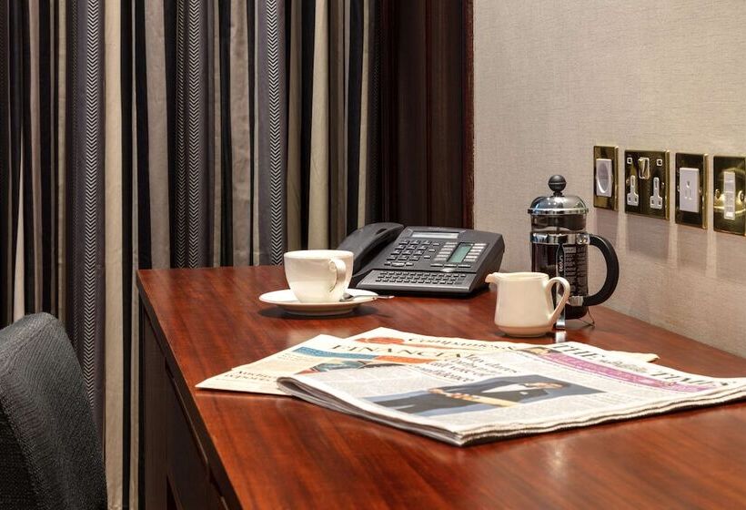 Номер Премиум, Radisson Blu Hotel, London South Kensington   Formerly Vanderbilt
