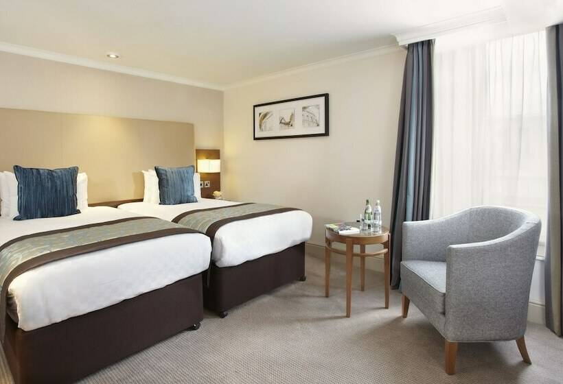 Номер Deluxe, Thistle London Trafalgar Square