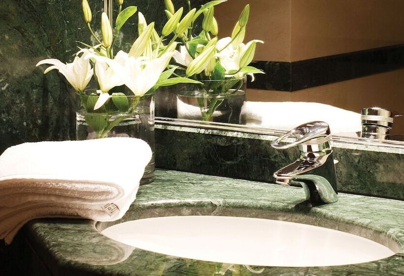 Трехместный Номер Superior, Divani Palace Larissa