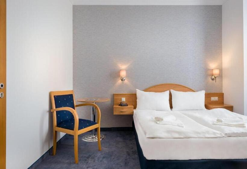 스탠다드 싱글 룸, Golden Park Budapest