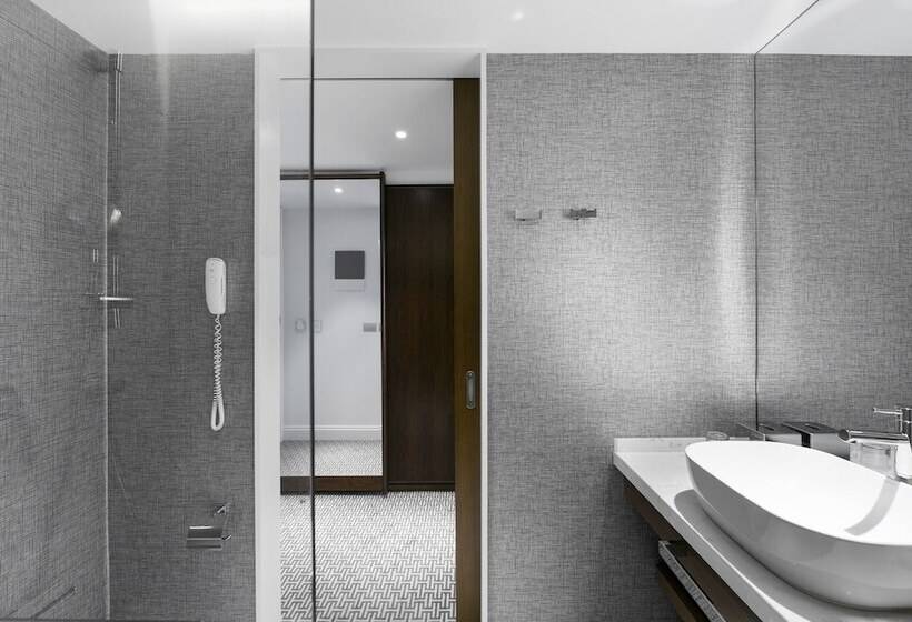 シティビュープレミアムルーム, Makedonia Palace