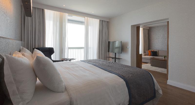 オーシャンビューデラックススイート, Makedonia Palace