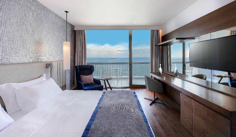 海の見えるエクゼクティブルーム, Makedonia Palace