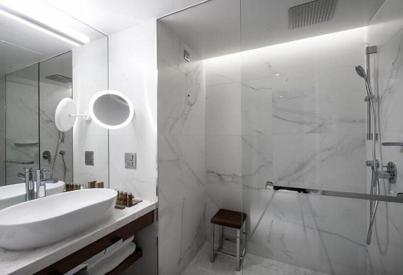 オーシャンビューデラックススイート, Makedonia Palace