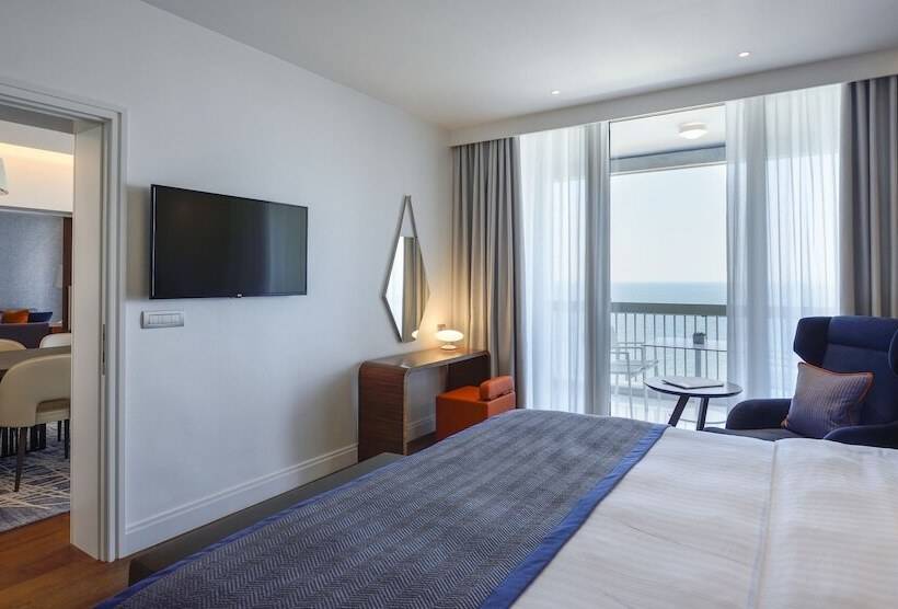 プレジデントスイートルーム, Makedonia Palace