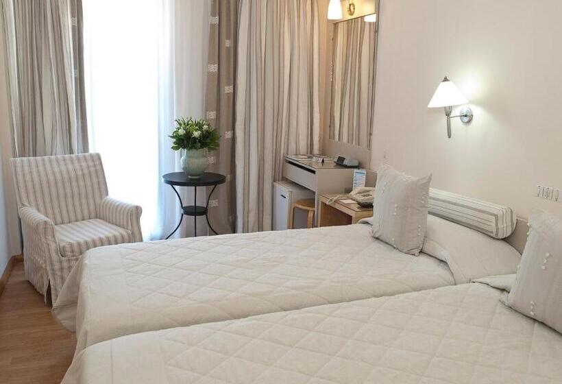 Номер Стандарт Трехместный, The Park Hotel Piraeus