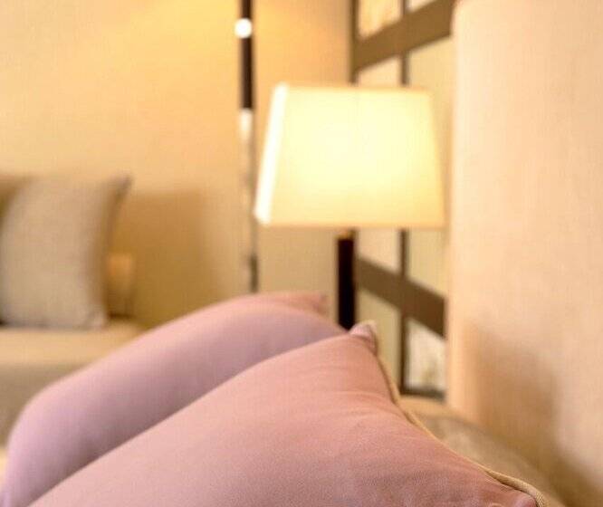 Номер Стандарт, Theartemis Palace