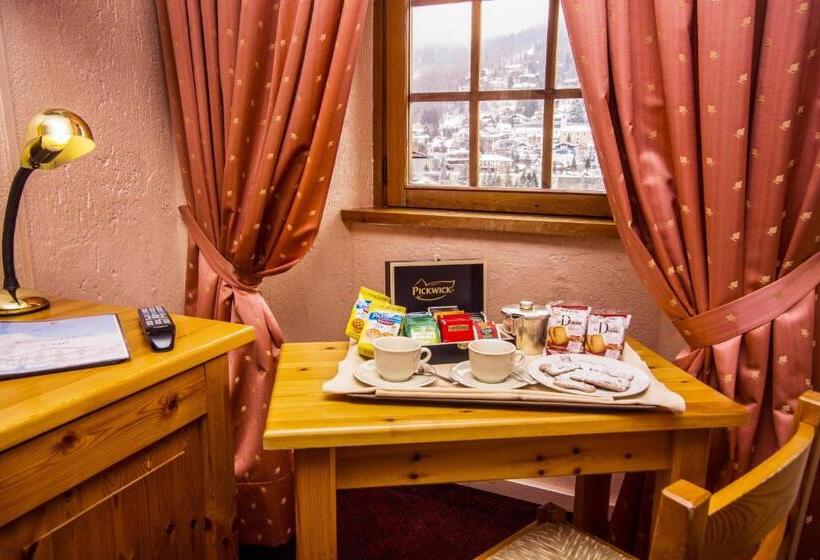 Номер Стандарт Трехместный, Des Glaciers