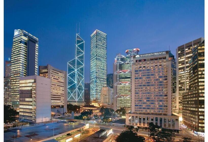 اتاق استاندارد با چشم‌انداز شهر, Mandarin Oriental Hong Kong