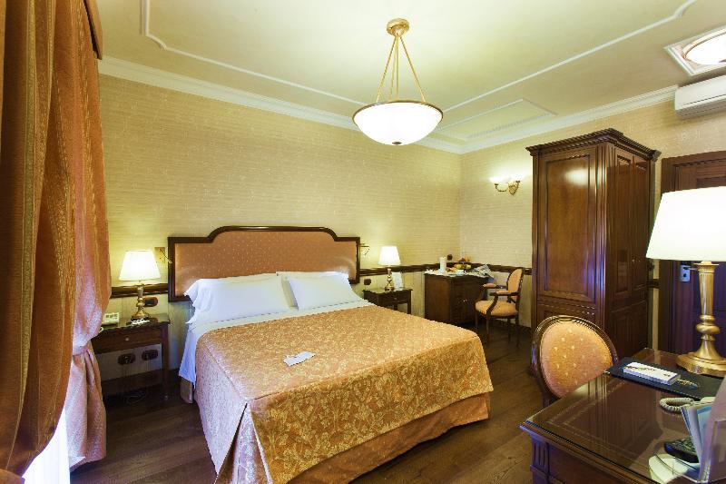 스탠다드 룸, Phi Hotel Principe