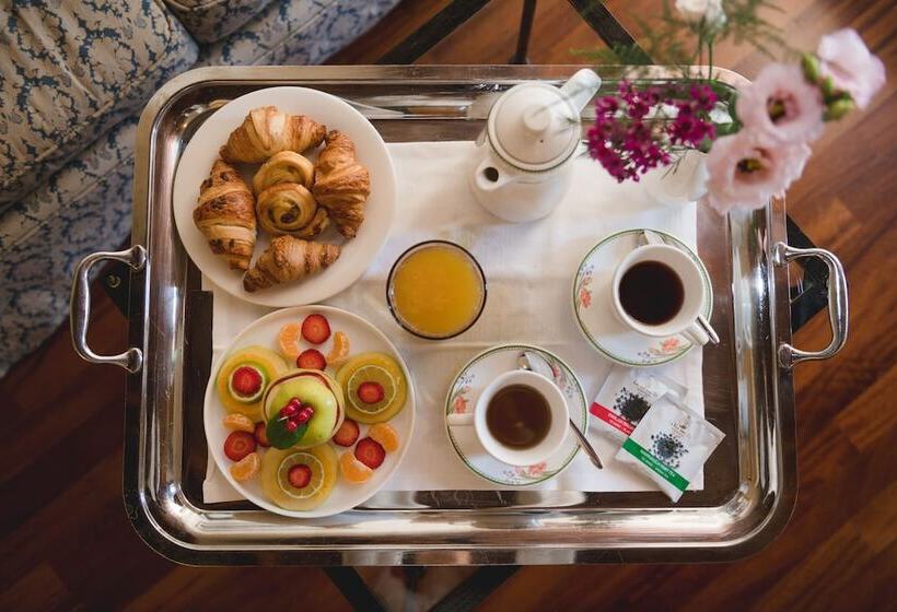 Номер Deluxe, Villa Michelangelo Vicenza – Starhotels Collezione