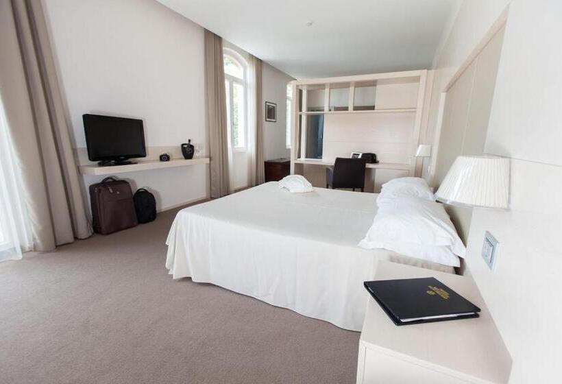 주니어 스위트 호수 전망, Bellevue San Lorenzo